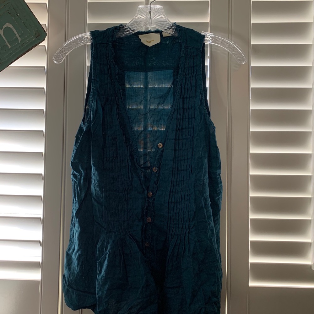 Maeve Anthropologie button up tank top
